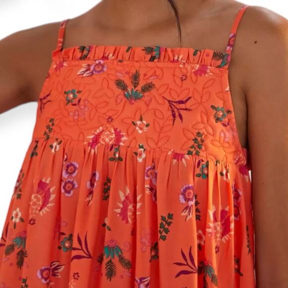 NWT Anthropologie Quilted Floral Maxi Dress
Retail $120 Size Small - Picture 5 of 11